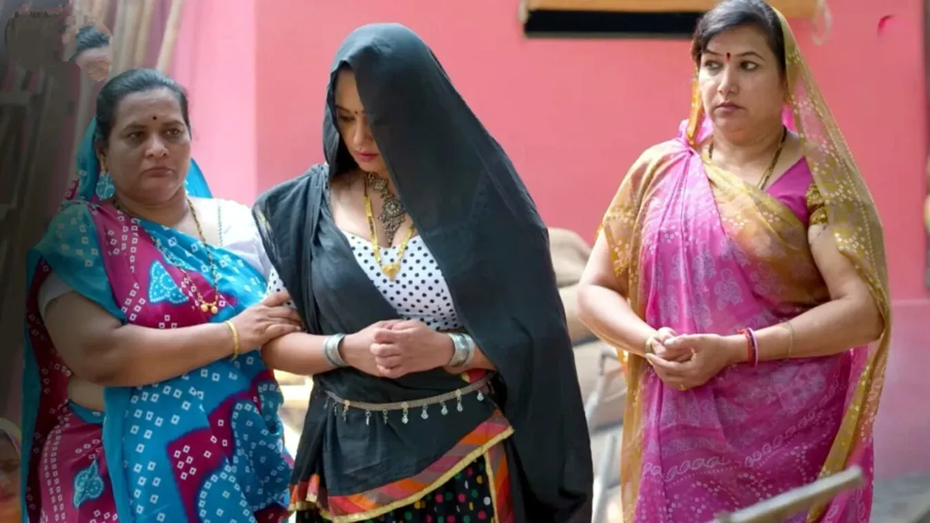 প্রতি মিনিটে ঘনিষ্ঠ দৃশ্য, রাতের ঘুম কেড়ে নেবে এই ওয়েব সিরিজ