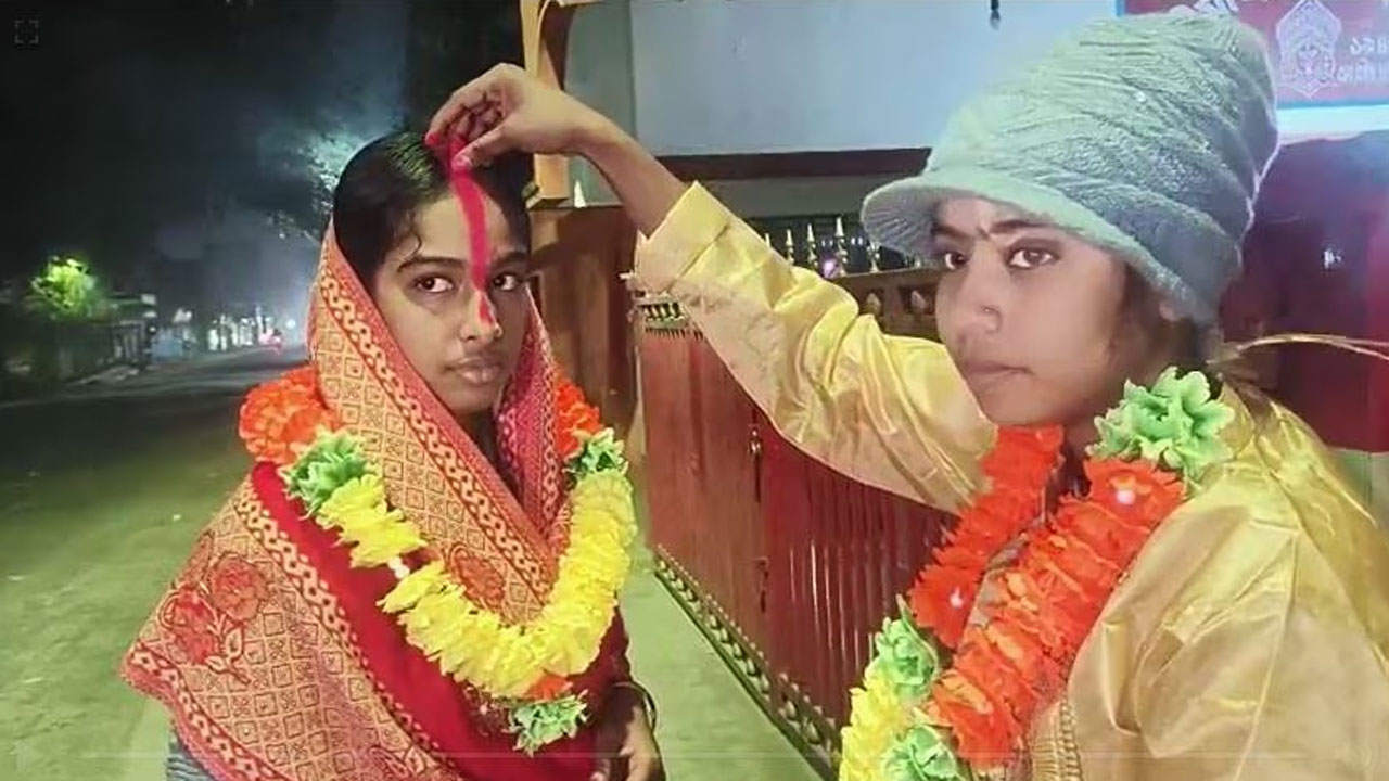 মেনে নেয়নি পরিবার, পালিয়ে বিয়ে করলেন পপি-প্রতিমা